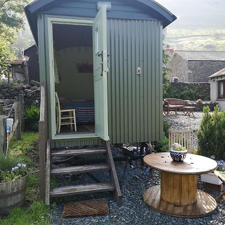 Shepherds Hut Dolly Wagon Кесвік Екстер'єр фото